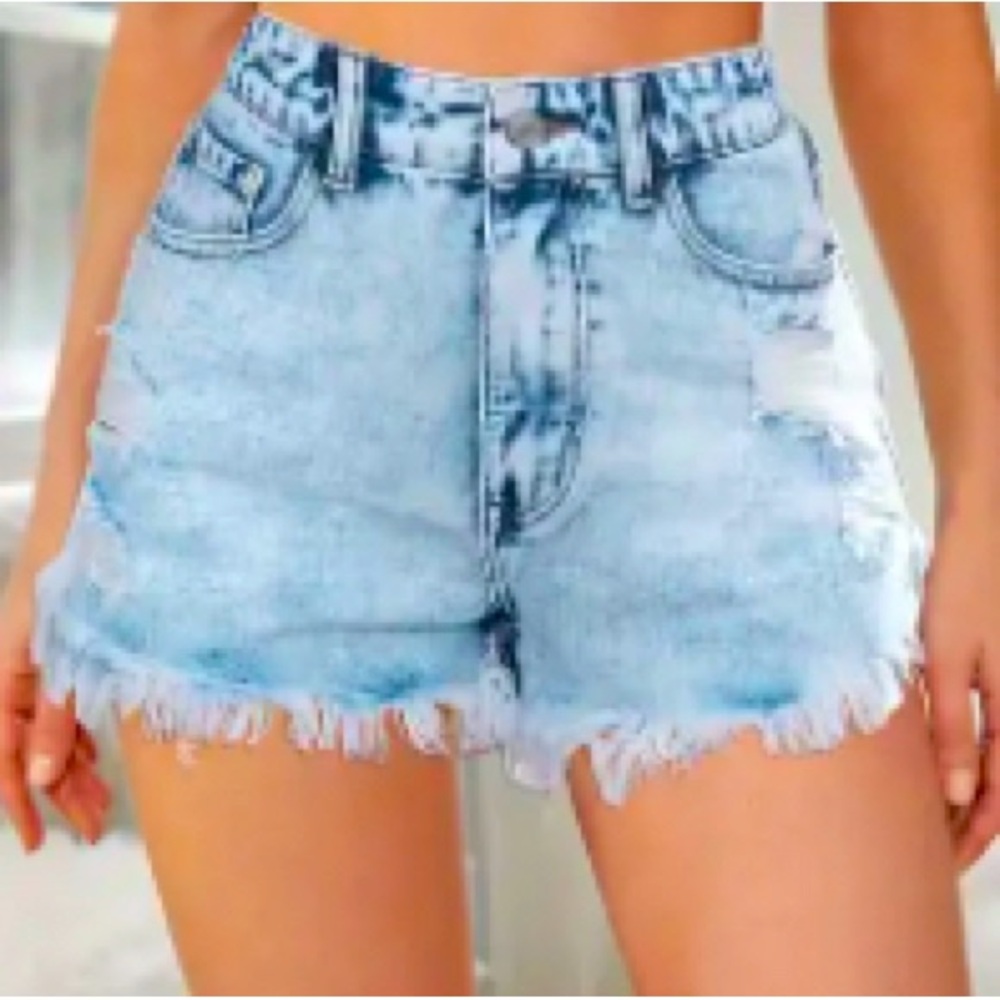 HIGH RISE DENIM DISTRESSED RIPPED JEAN SHORTS SHORTS LIKE NEW SLITS ON THE SIDE